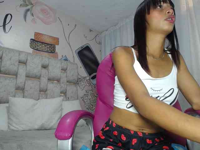 paulina-evans webcam