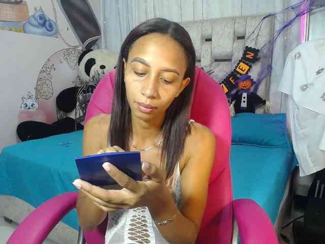 paulina-evans webcam