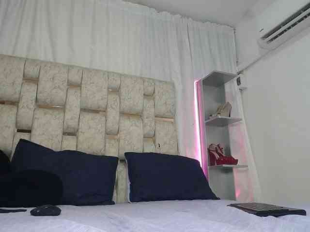 paulina-evans webcam