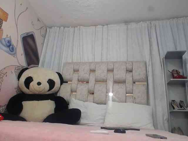 paulina-evans webcam