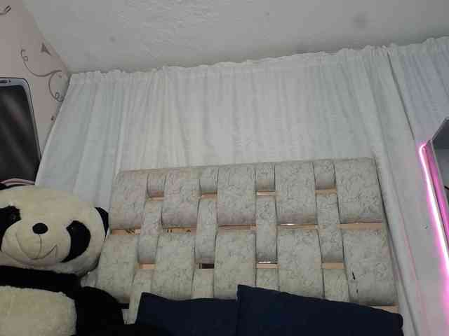 paulina-evans webcam