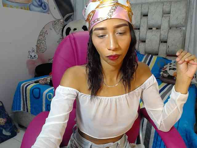 paulina-evans webcam