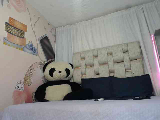 paulina-evans webcam