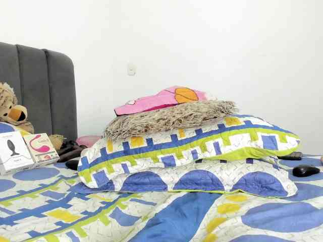 veronica-luna's webcam live show