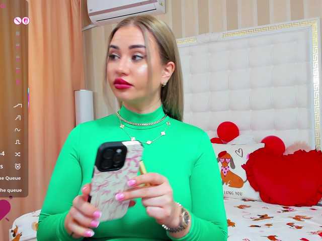 sassyqueen's BongaCams show and profile