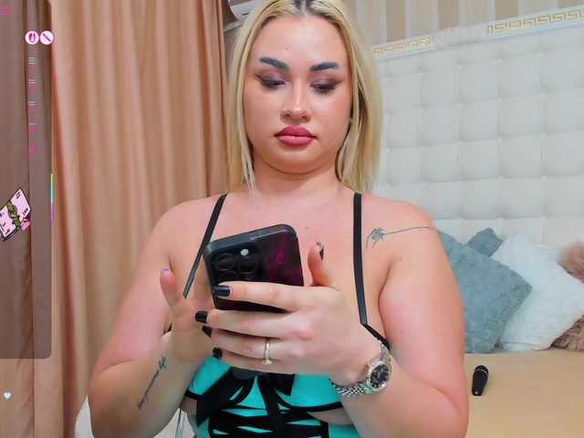 sassyqueen's BongaCams show and profile