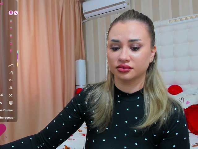 sassyqueen's BongaCams show and profile