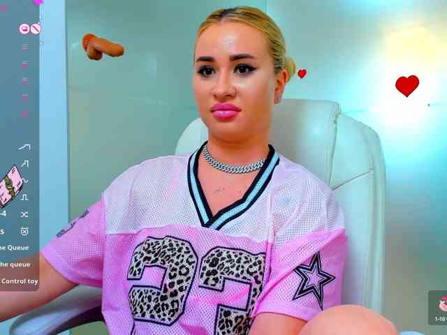 sassyqueen Live Webcam on BongaCams
