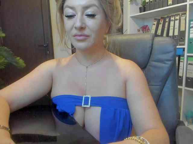 LisaDiamond webcam