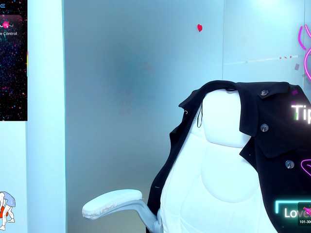 anyarosses's BongaCams show and profile