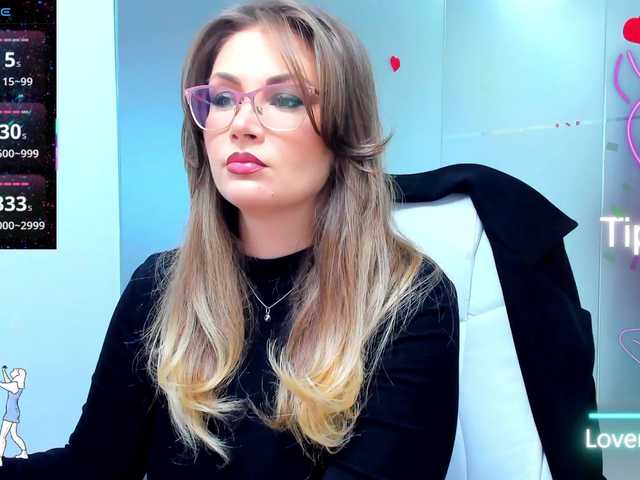 anyarosses's BongaCams show and profile