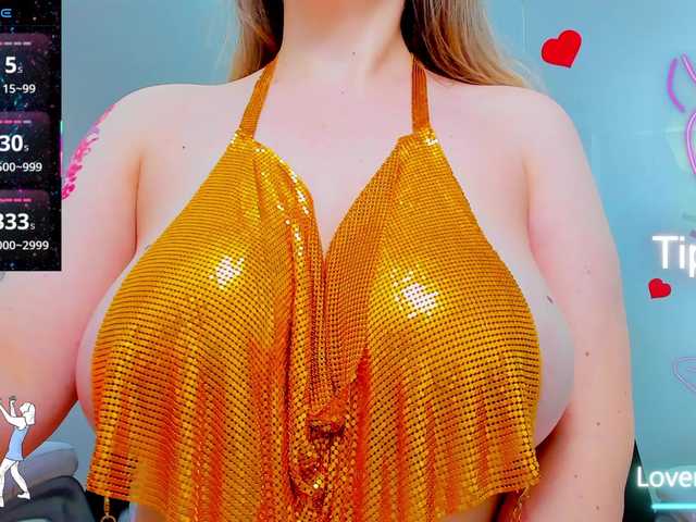 anyarosses from BongaCams