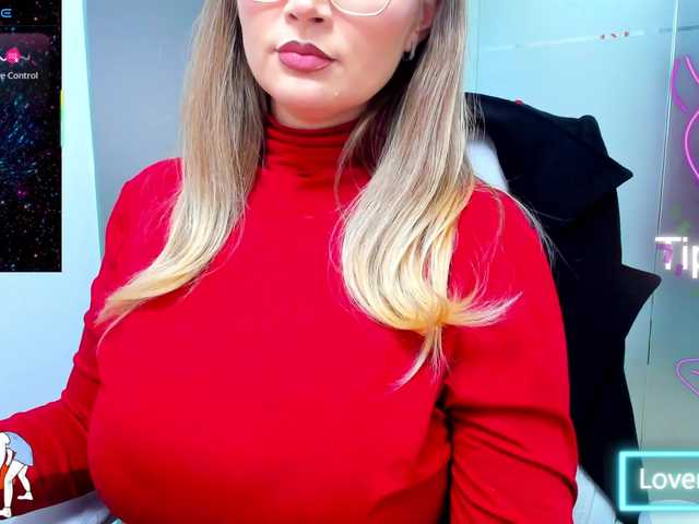 anyarosses's BongaCams show and profile