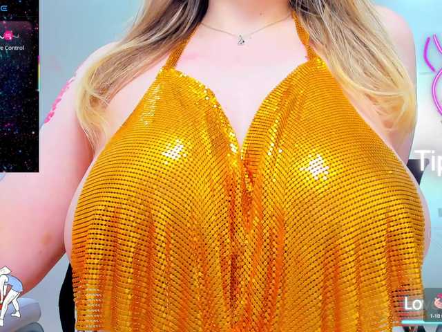 anyarosses's BongaCams show and profile