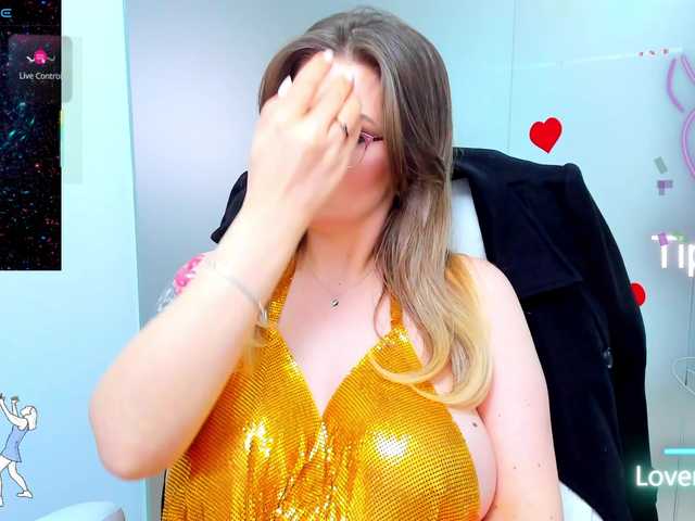 anyarosses's BongaCams show and profile