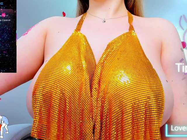 anyarosses's BongaCams show and profile