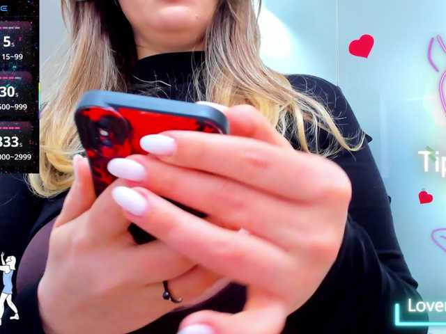 anyarosses's BongaCams show and profile