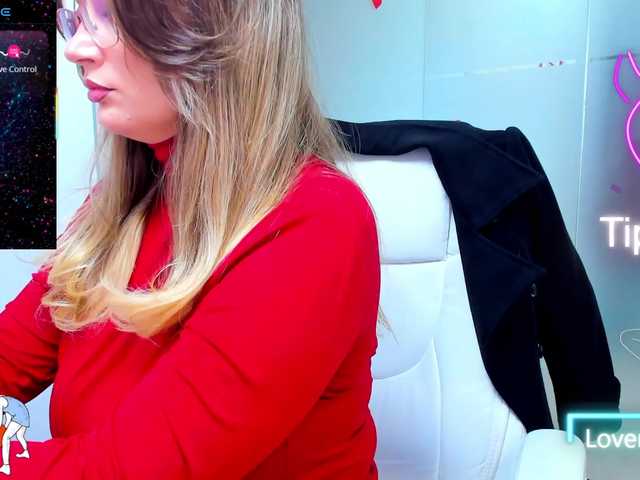 anyarosses's BongaCams show and profile