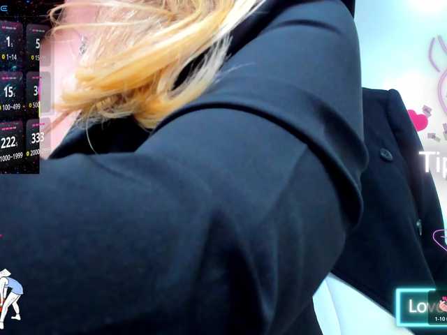 anyarosses's BongaCams show and profile