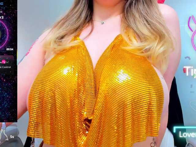 anyarosses's BongaCams show and profile