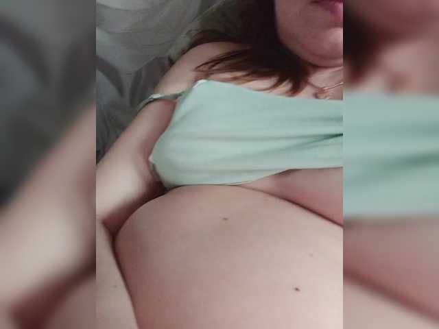 Oksana231's BongaCams show and profile