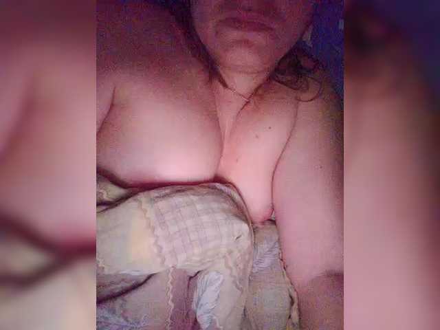 Oksana231's BongaCams show and profile