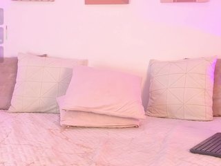 Mia-Heart Porn Show