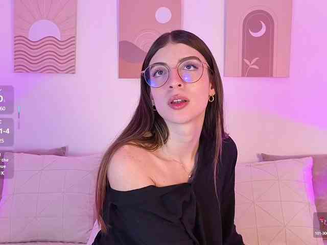 Mia-Heart webcam