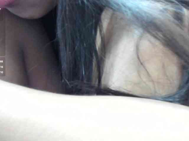 Barelyhot11 webcam