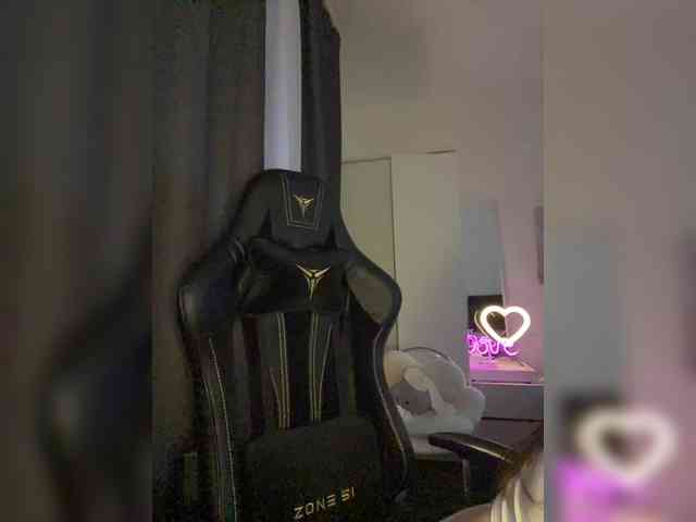 Businkaa's webcam live show