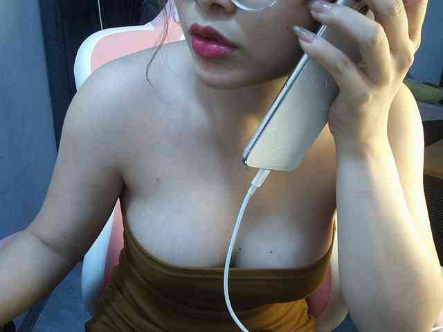 Julia98 webcam