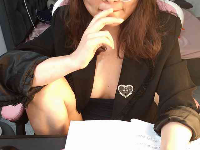 Julia98 webcam
