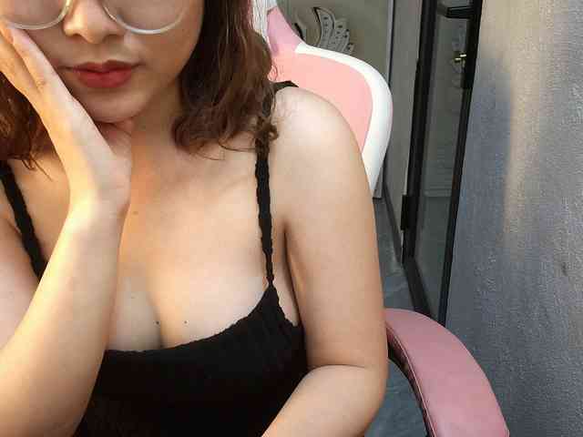 Julia98 webcam
