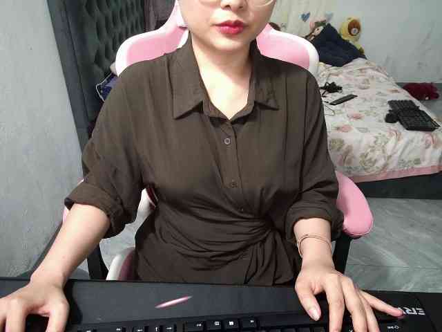 Julia98 webcam