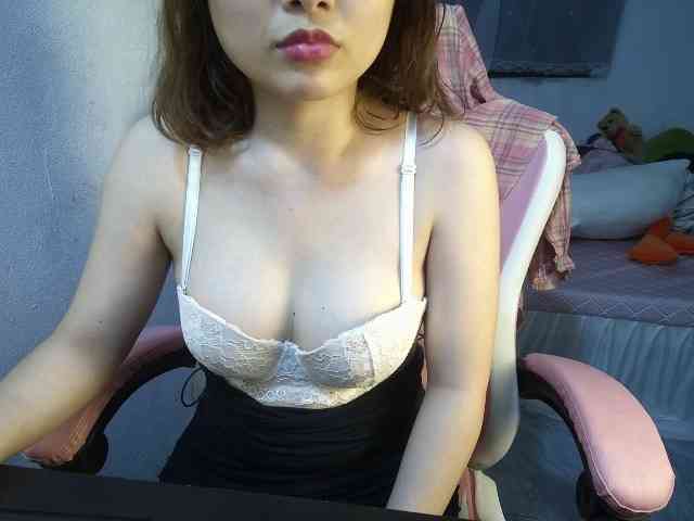 Julia98 webcam