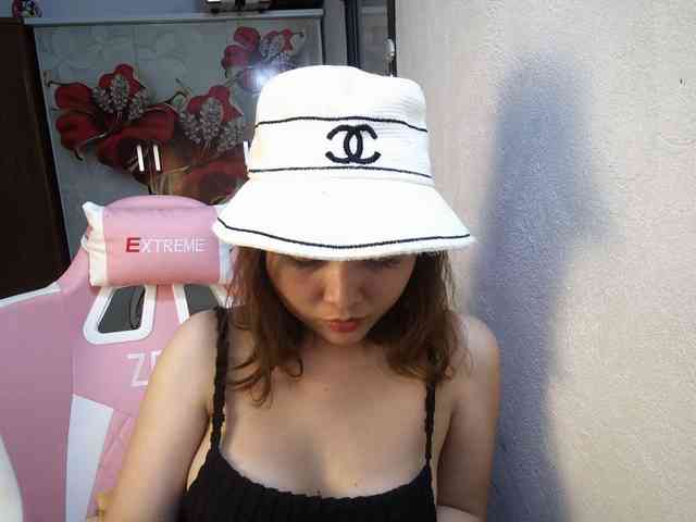 Julia98 webcam