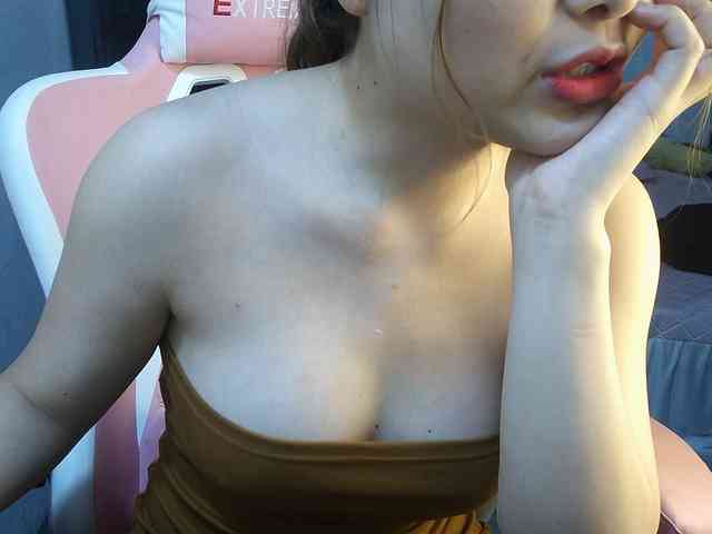Julia98 webcam