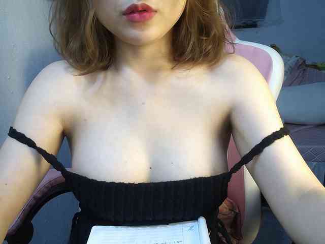Julia98 webcam
