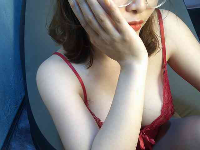 Julia98 webcam