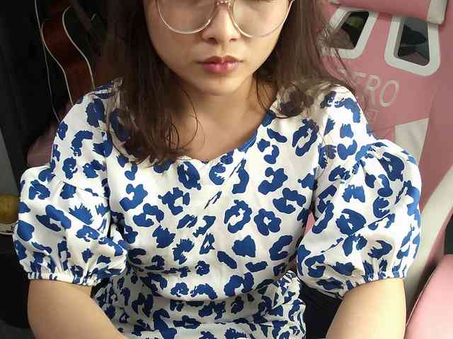 Julia98 webcam