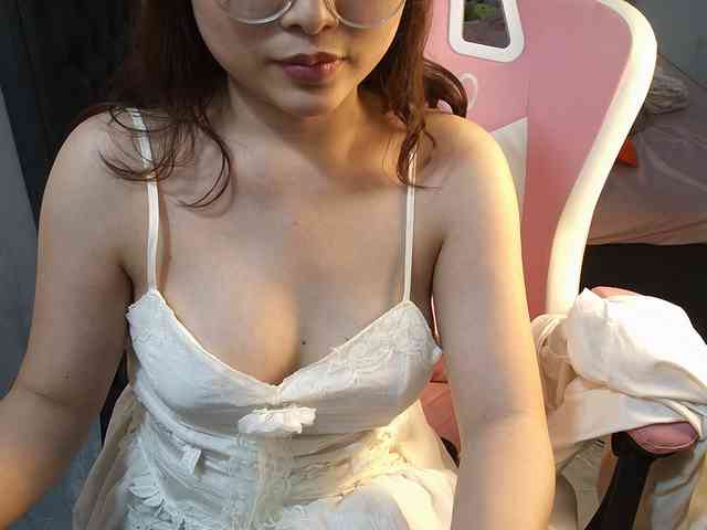 Julia98 webcam