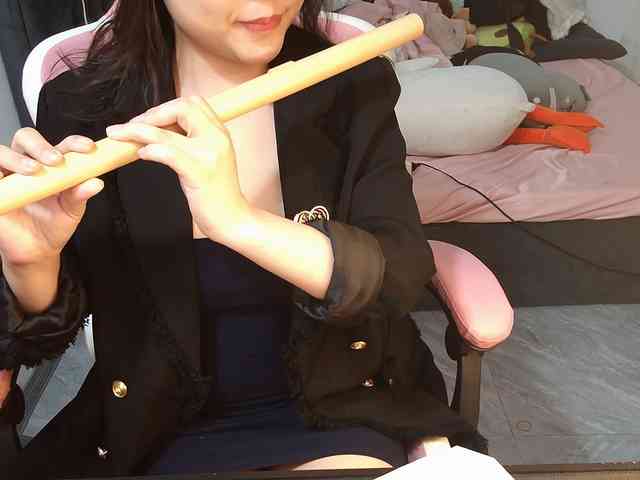 Julia98 webcam
