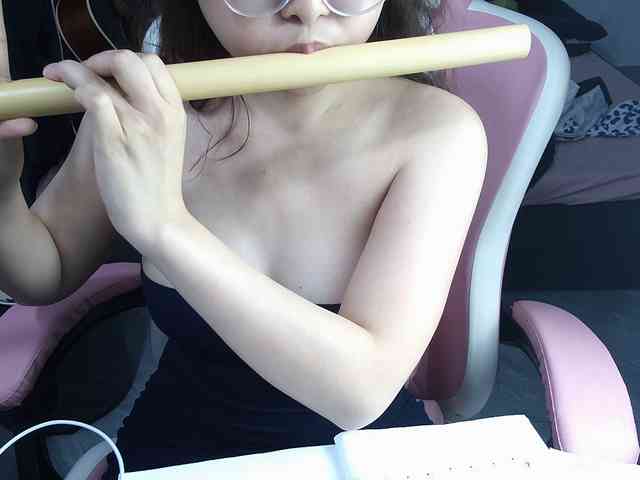 Julia98 webcam