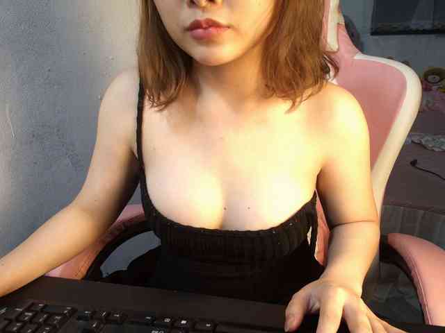 Julia98 webcam