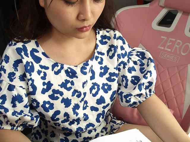 Julia98 webcam
