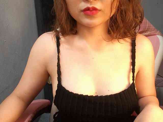 Julia98 webcam