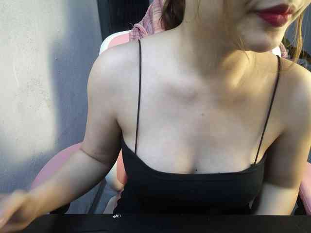 Julia98 webcam
