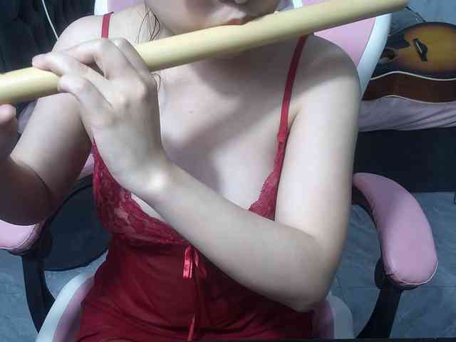 Julia98 webcam