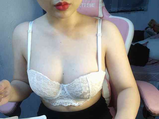 Julia98 webcam