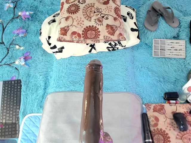 Eilin-clio's BongaCams show and profile